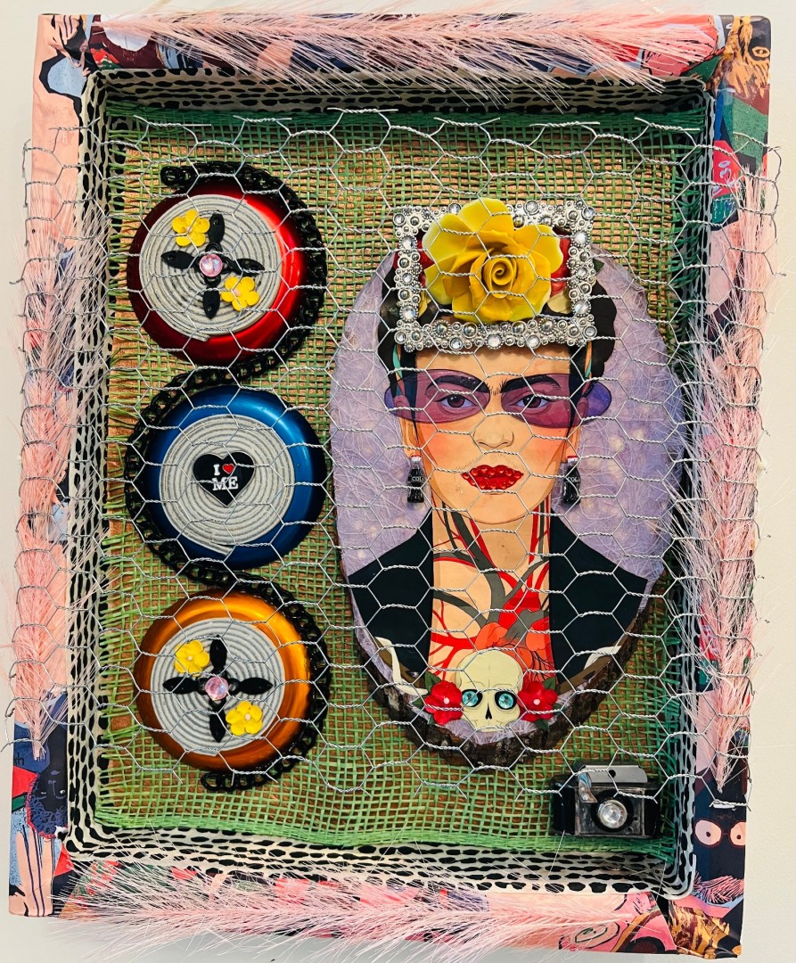 I Love me - artwork by Sarah Callahan: collage, Frida, pop Portraits, Pop, Mixed Media, Wood Panel