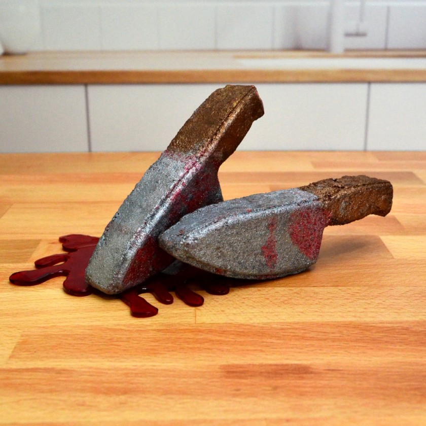 “Do You Like Scary Movies?” Bleeding Bath Bomb