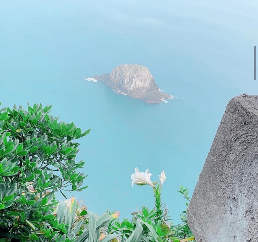 Island in Mistlight