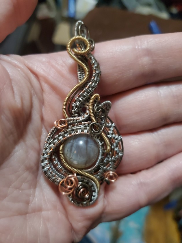 Cloud pendant