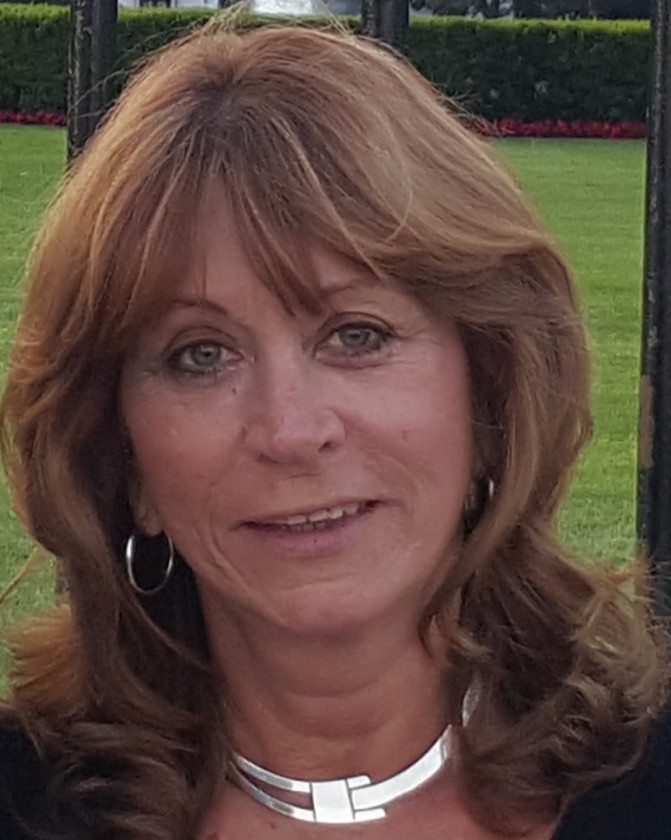 Deborah  Long  user profile