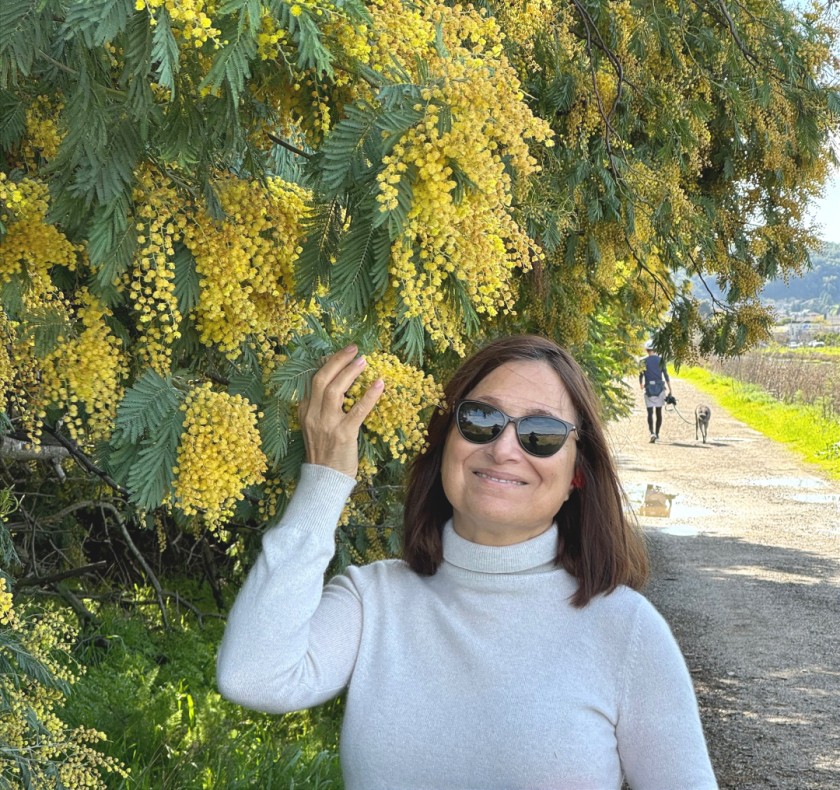 Golnaz Abdoli user profile